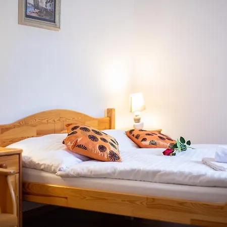 Palatín 3*