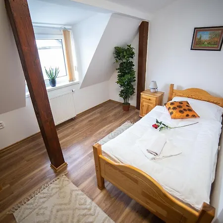 Palatín Pensión 3*